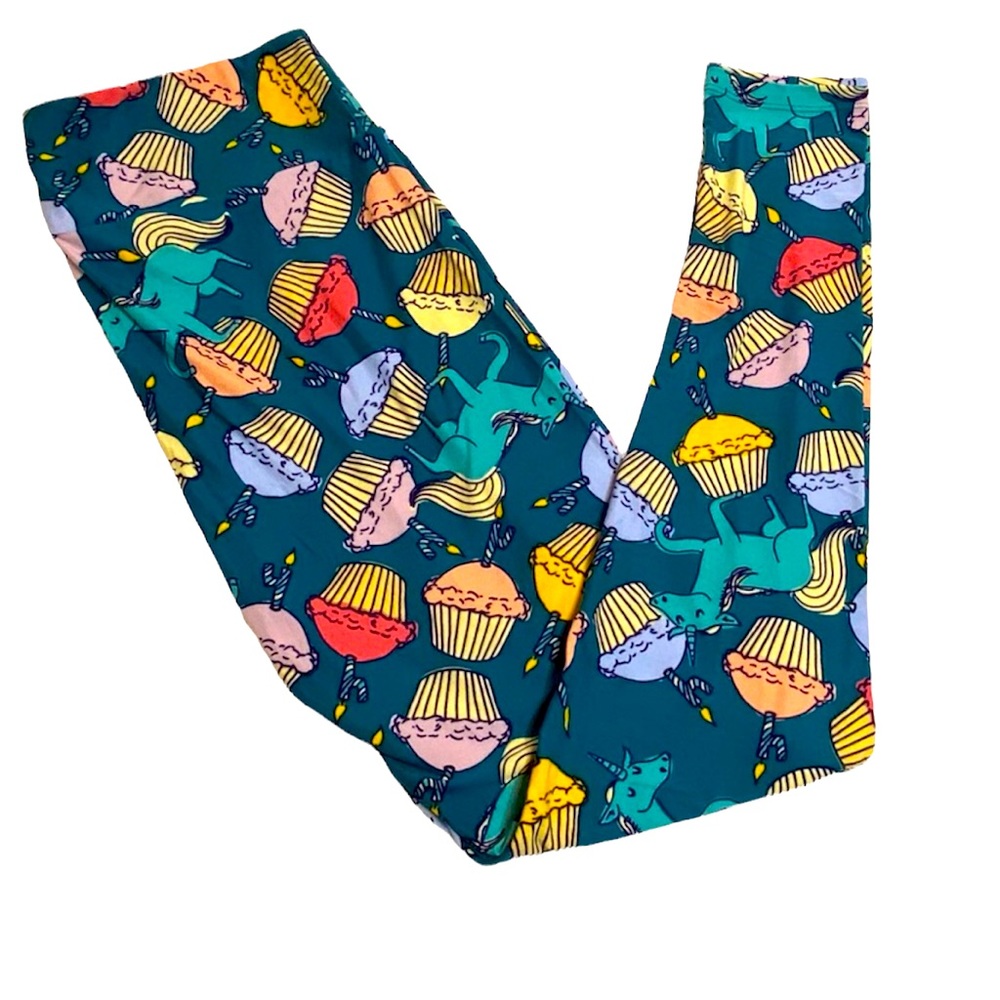 SUPER RARE LuLaRoe Unicorns and Cupcakes leggings TALL & CURVY